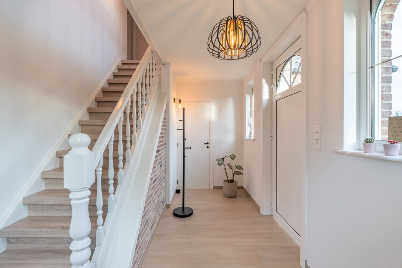 Prachtige ruim gerenoveerde woning. 