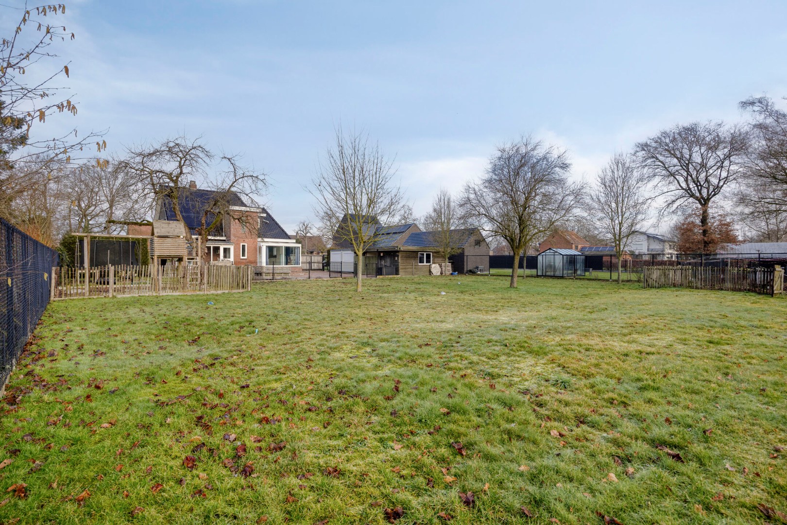 Charmante, instapklare gezinswoning met 4 slpk. op 18a 74ca in Lommel-Kerkhoven 