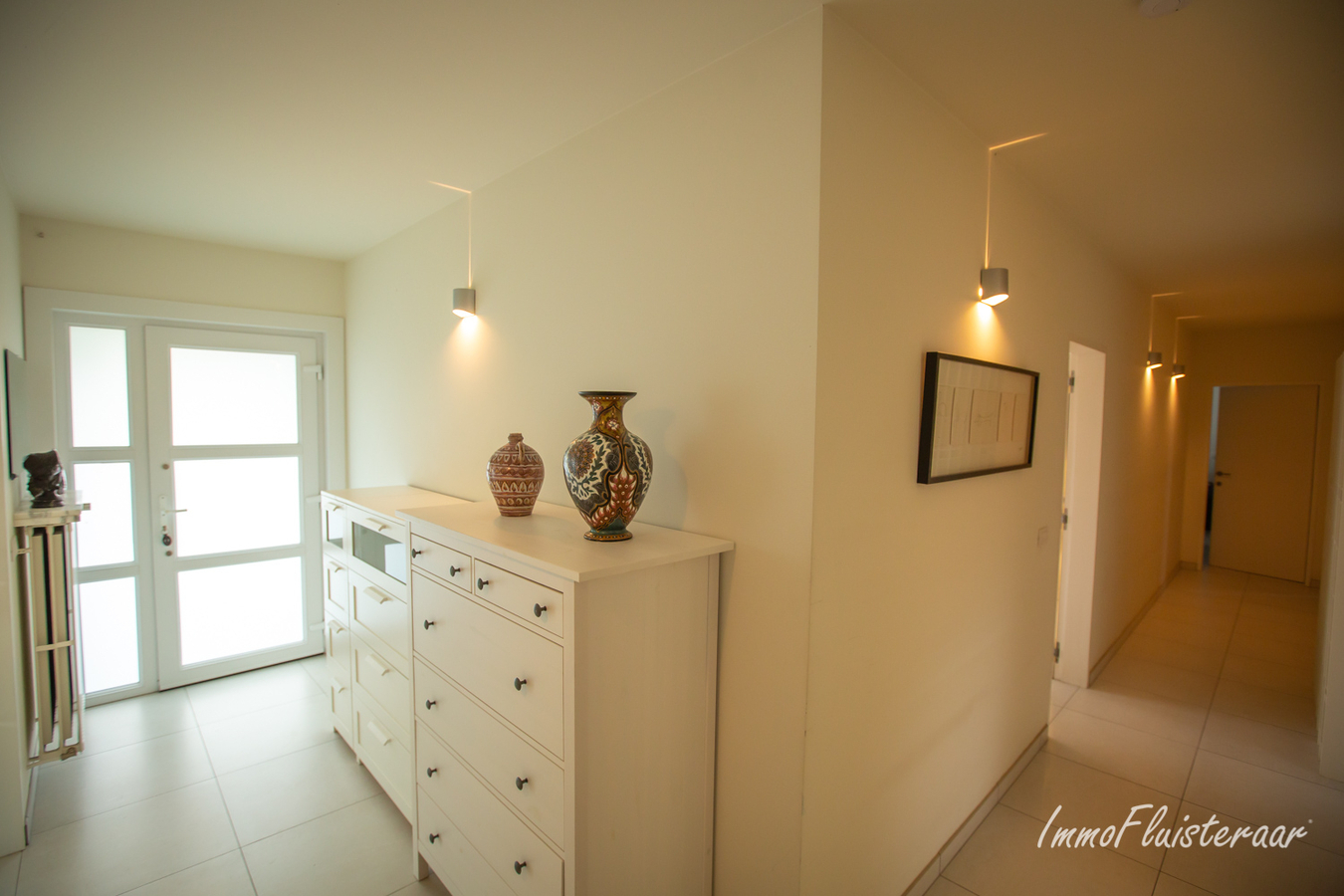 Instapklare moderne bungalowwoning met loods en aanpalende weilanden op 6929m². 