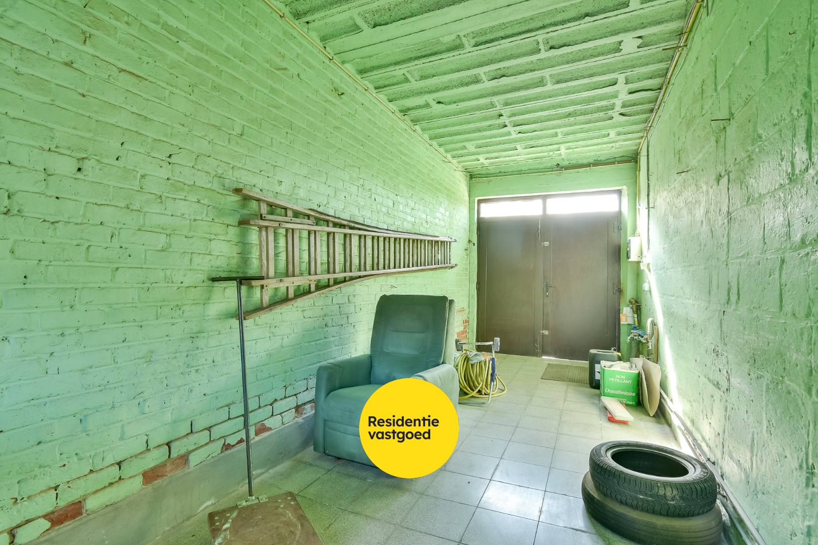 Te renoveren halfopen bebouwing in Kortemark! 