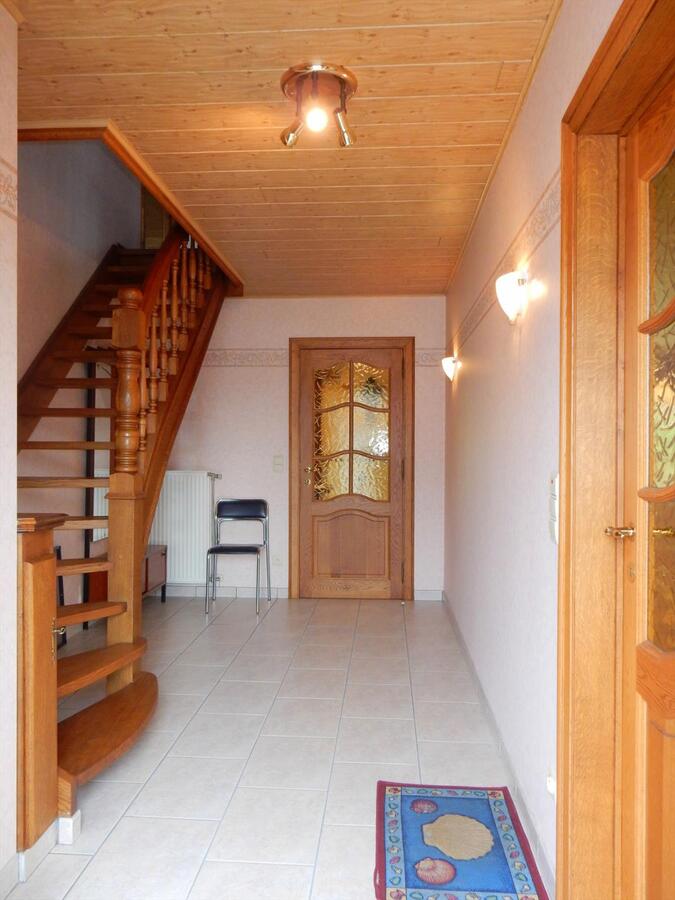 Charmante fermette met 2 garages 