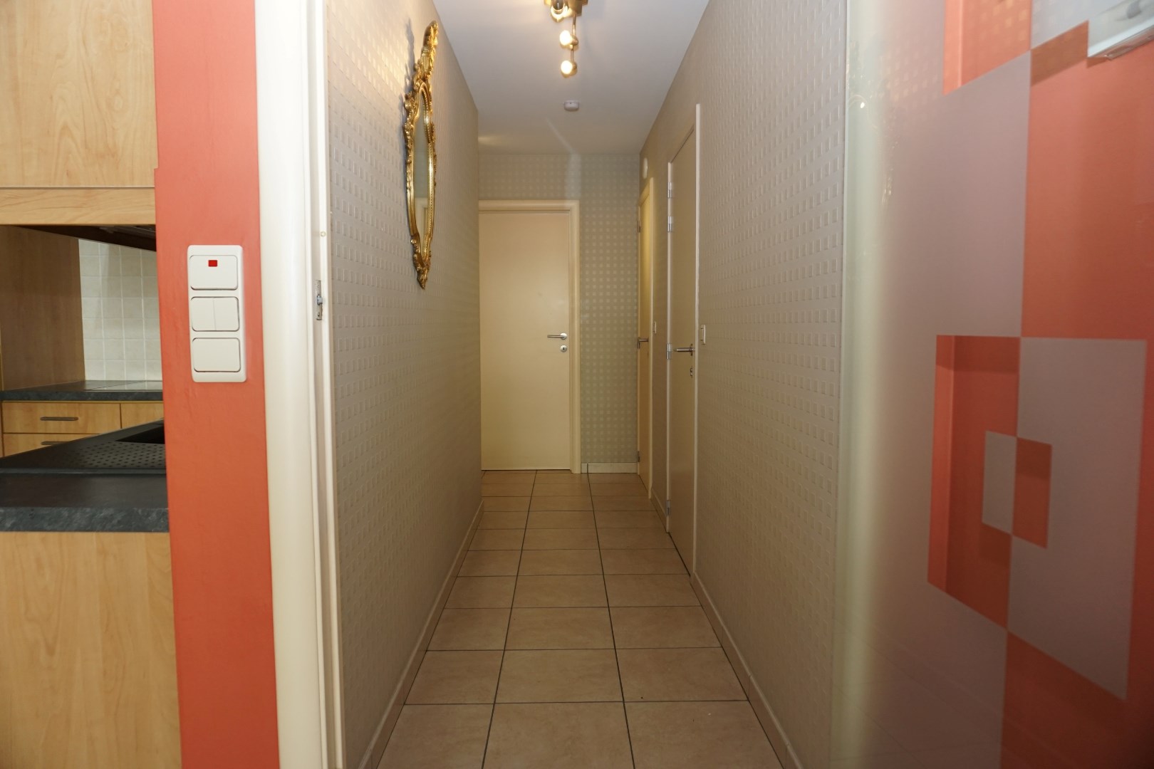 Appartement récent avec terrasse spacieuse à Ostende 