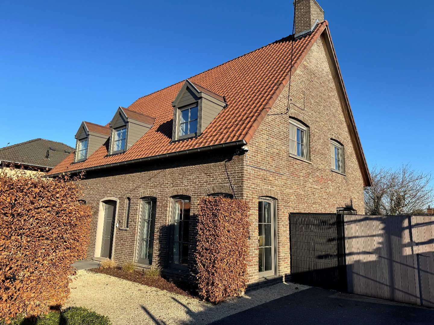 Stijlvolle villa met tal van mogelijkheden te Zulte 