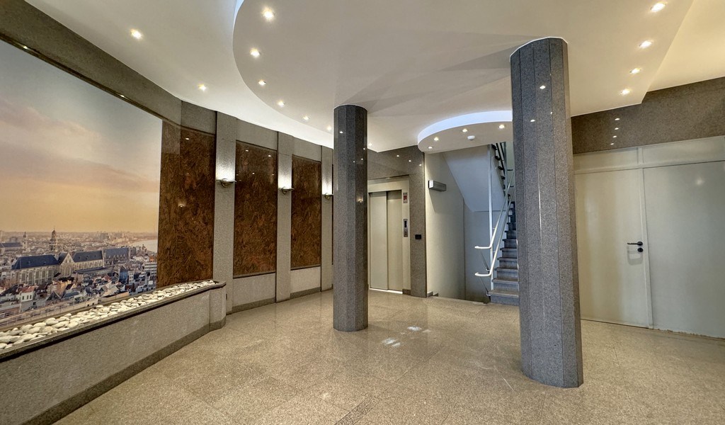 Kantoren met mogelijkheid tot opslag te huur in Antwerpen