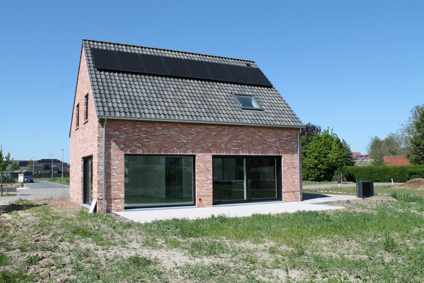 Instapklare nieuwbouwwoning met 3 slaapkamers en tuin op 681 m² 