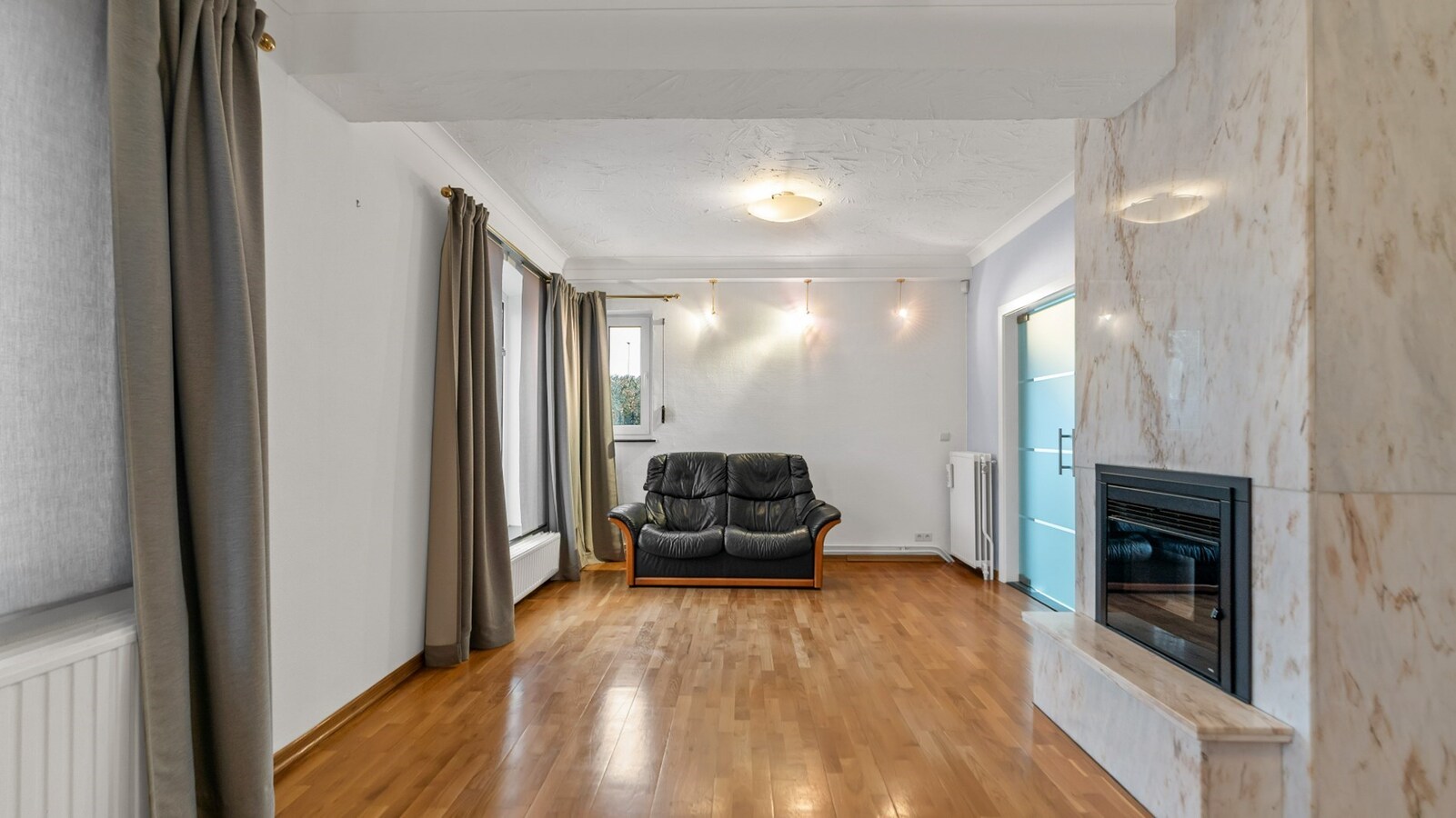 Riante gezinswoning met tal van mogelijkheden nabij Maastricht! 