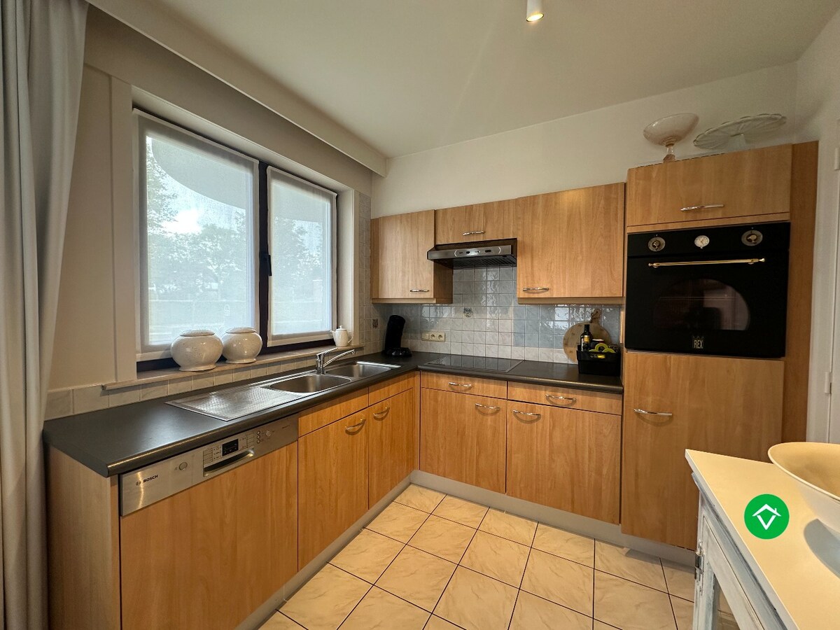 Gelijkvloers appartement met 2 slaapkamers in hartje Koekelare 