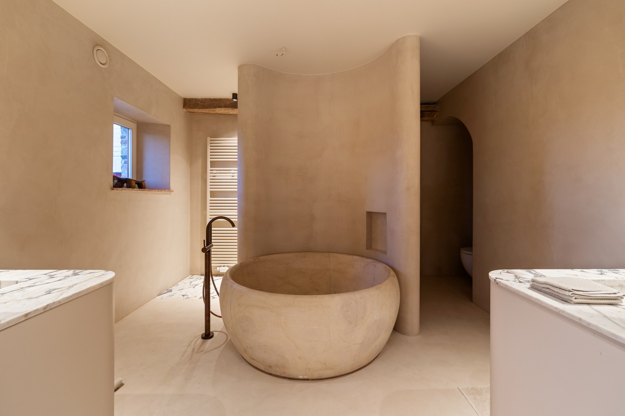 Authentiek gerenoveerde hoeve te Varsenare — een uitzonderlijk landelijke eigendom nabij Brugge 