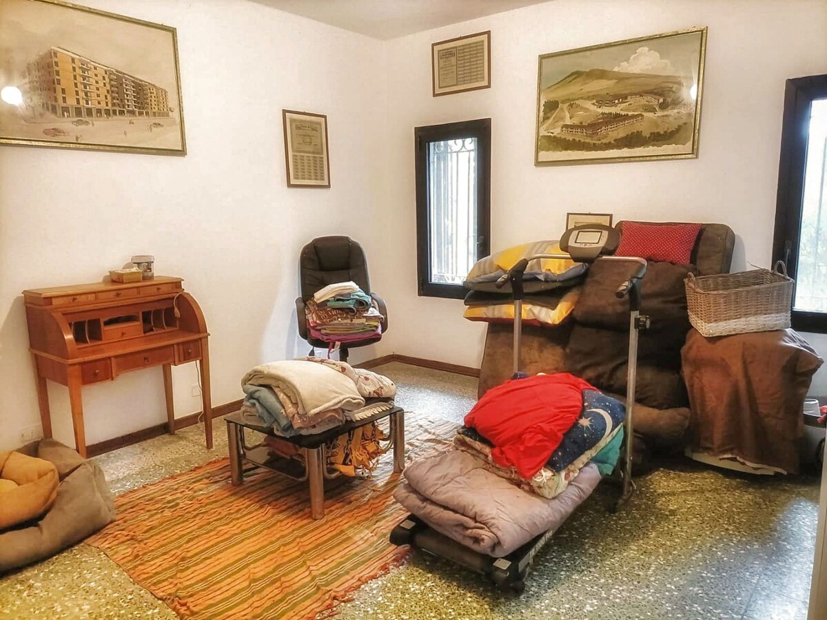 Landelijke hoeve met paardenfaciliteiten op ca. 1,3ha te Riva del Po (Noord-Italië) 