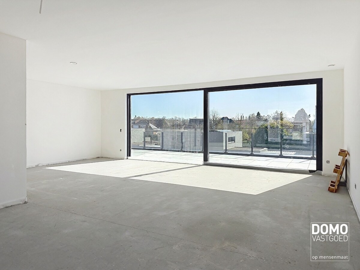 KNAP ARCHITECTURAAL WOONPROJECT IN HET CENTRUM VAN KERMT 