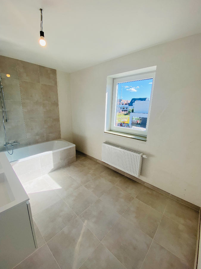 Nieuwbouwwoning met 3 slaapkamers te Eernegem 