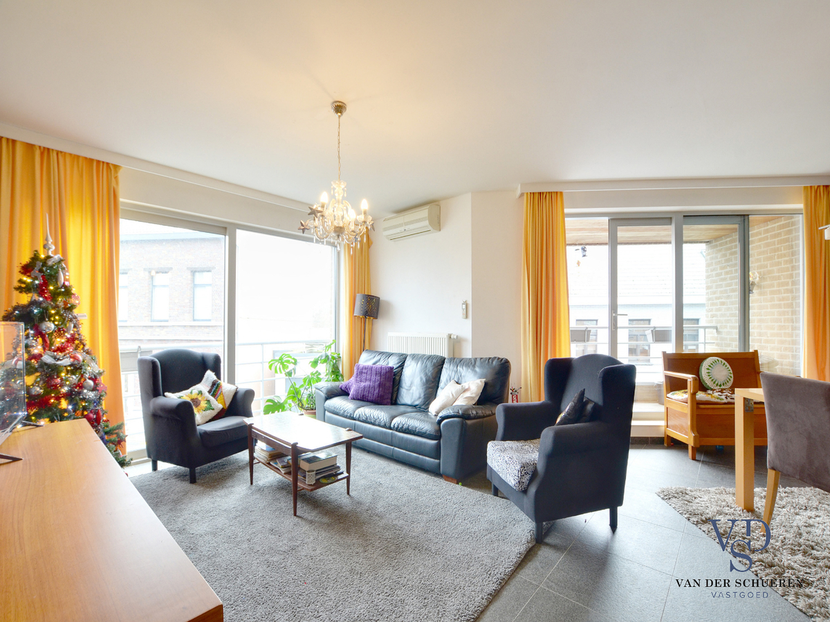 Energiezuinig 2 slp-appartement met terras én staanplaats ! 