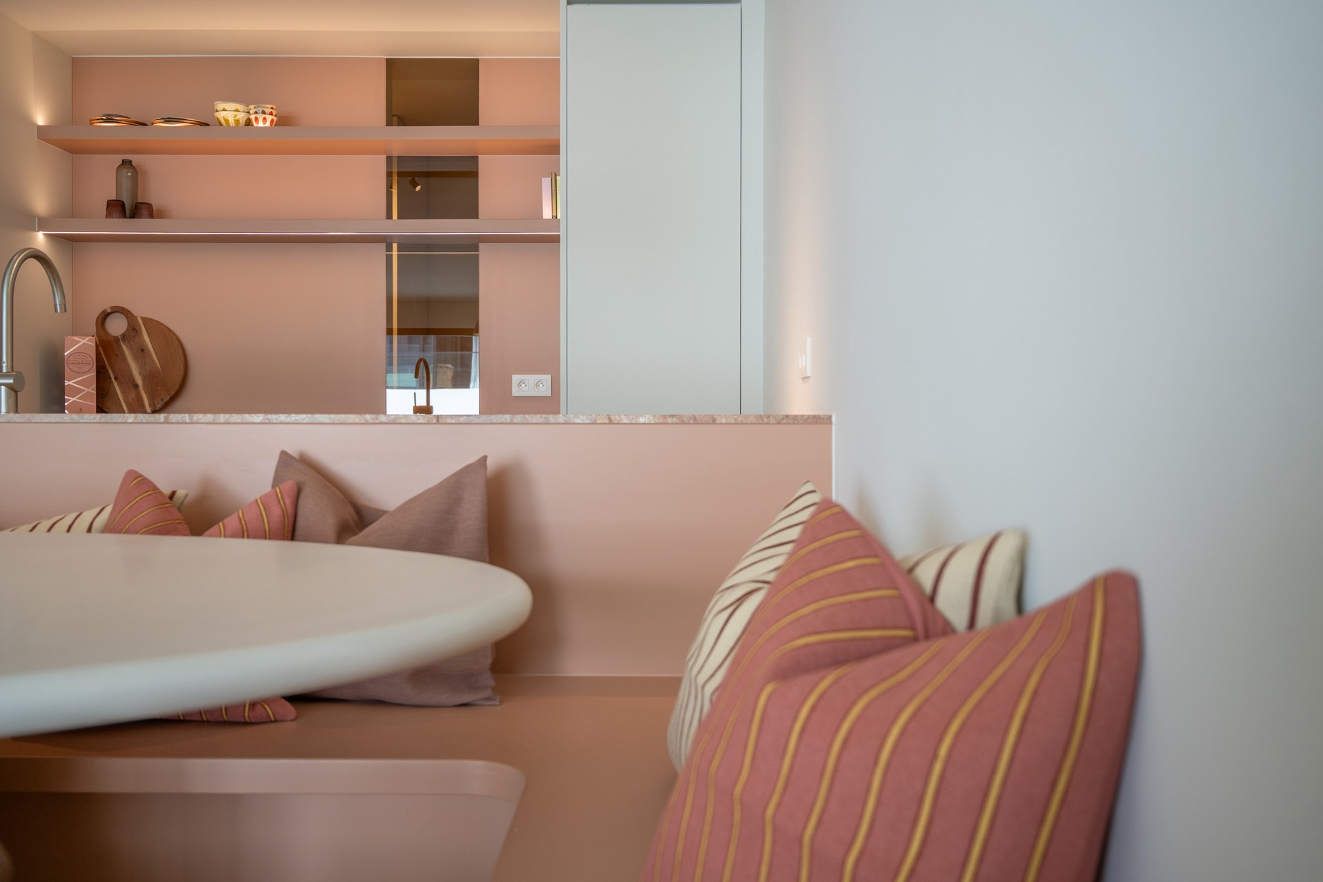 Luxueus gerenoveerd appartement op TOPlocatie in Knokke 