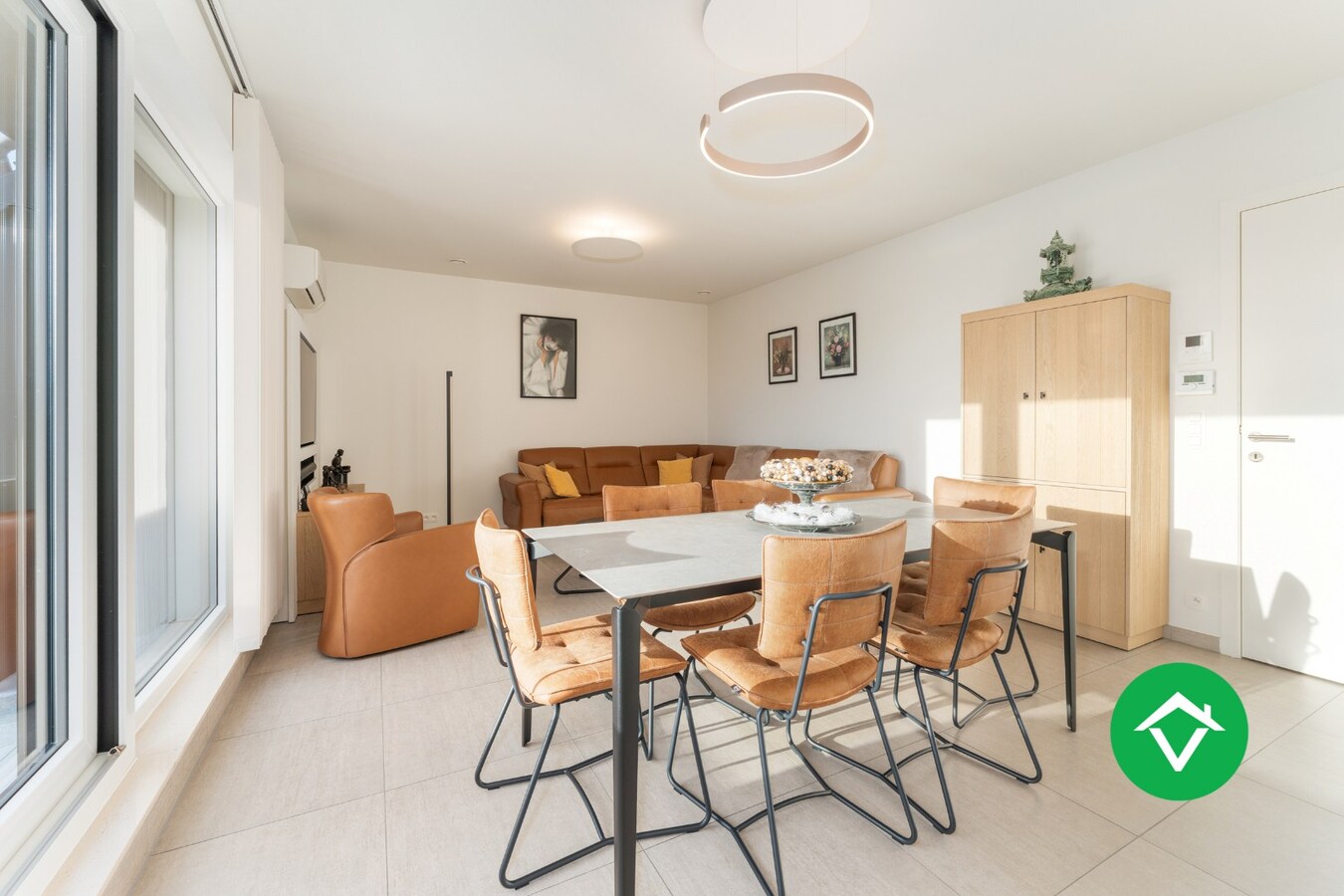 Instapklaar appartement met 2 slaapkamers en volledig ingerichte zolder te Koekelare 