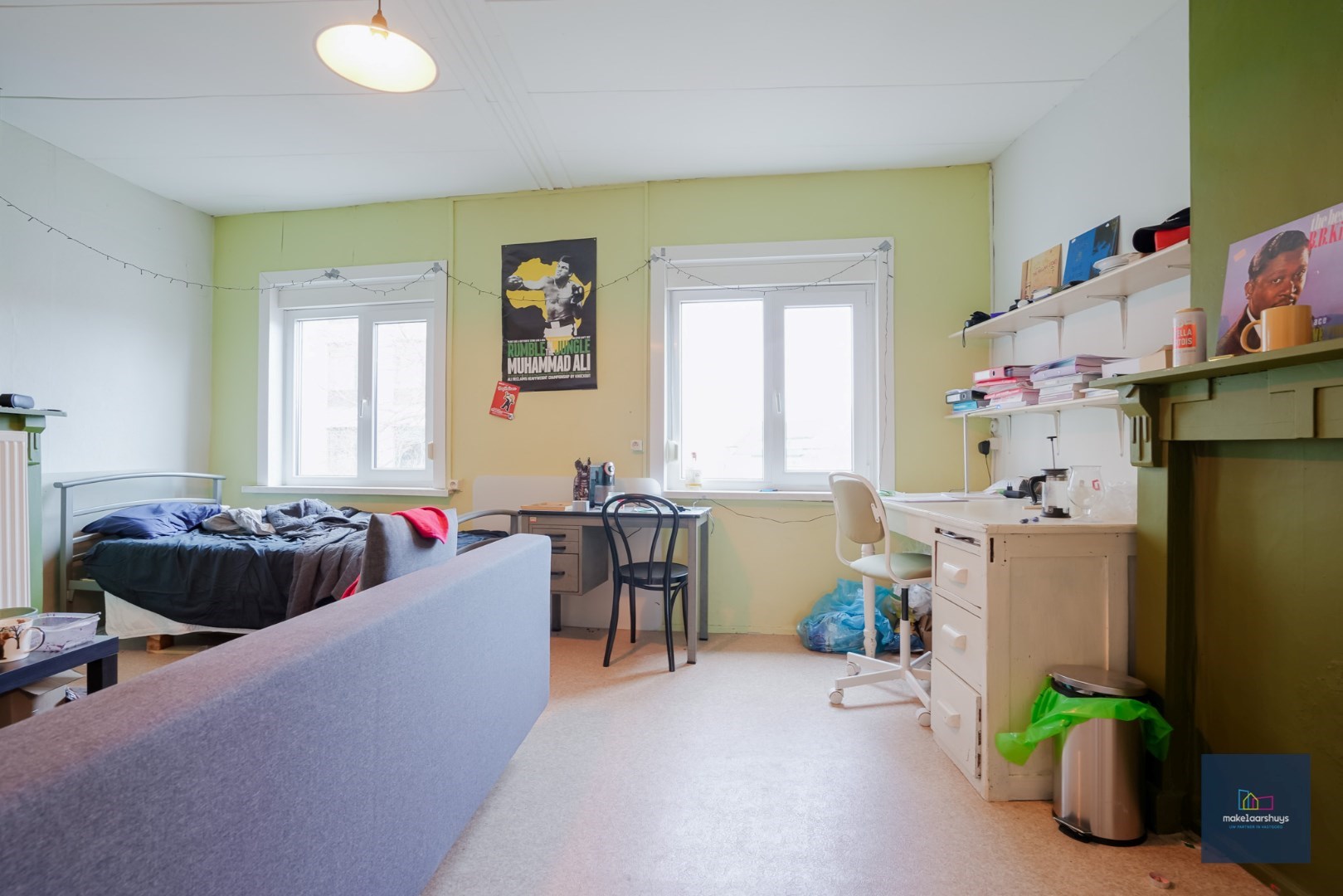 Gunstig gelegen opbrengsteigendom nabij de Coupure 