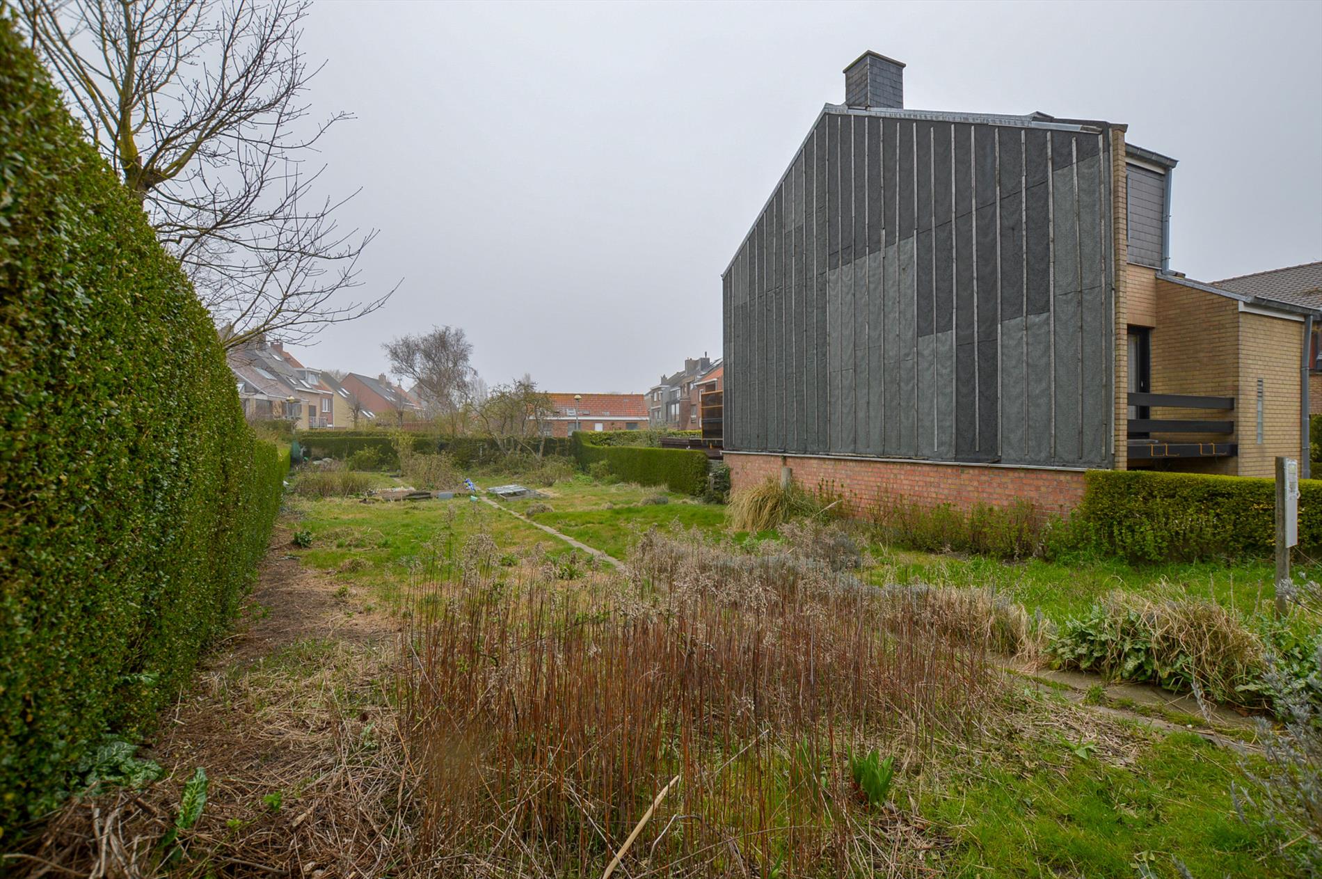 Nieuw te bouwen woning (halfopen) op 570 m² te Stene. 