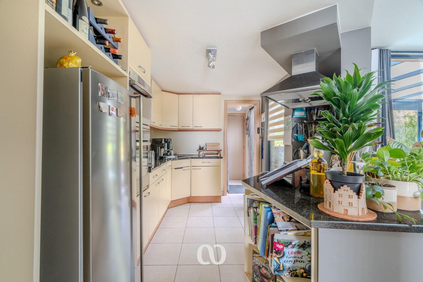 Instapklare woning met zonnepanelen, prachtige tuin en garage 