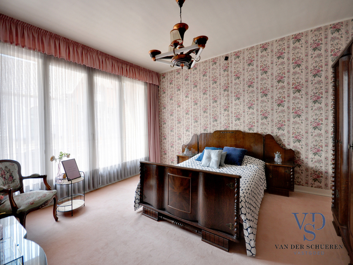 Zeer ruime herenwoning in centrum Gavere ! 