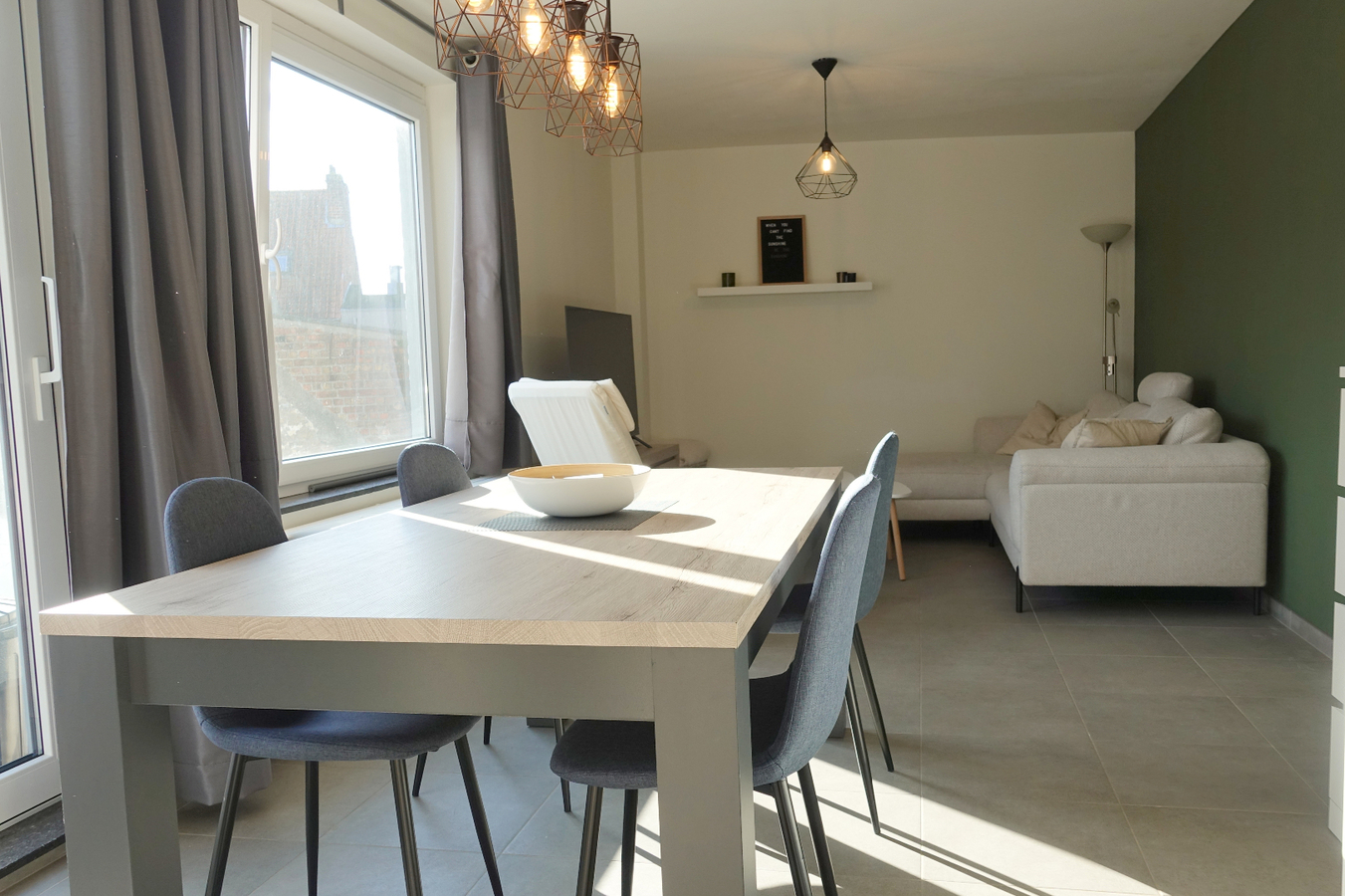 Ruim duplex appartement te Gistel 