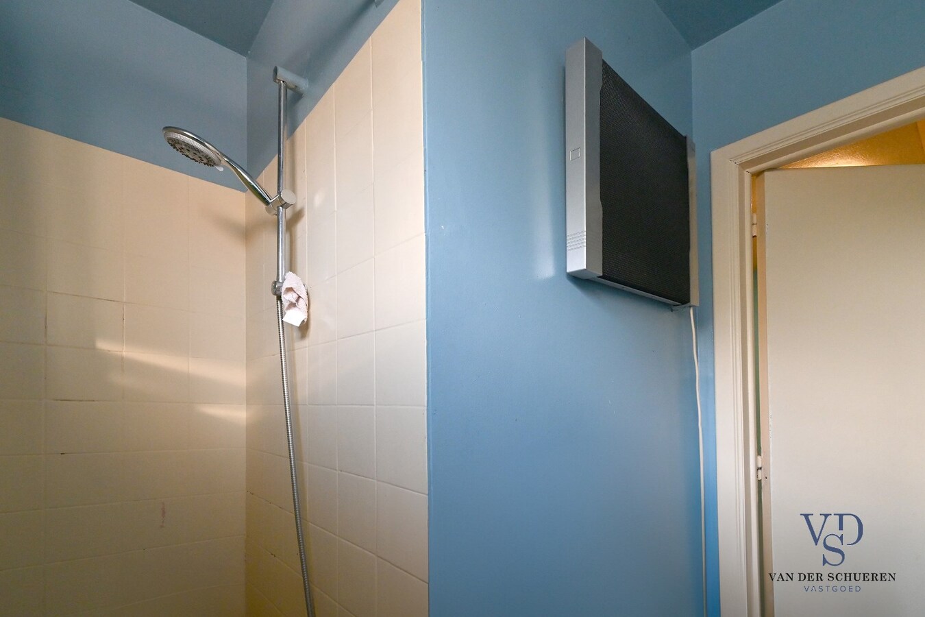 Woning met tuin - te renoveren. 