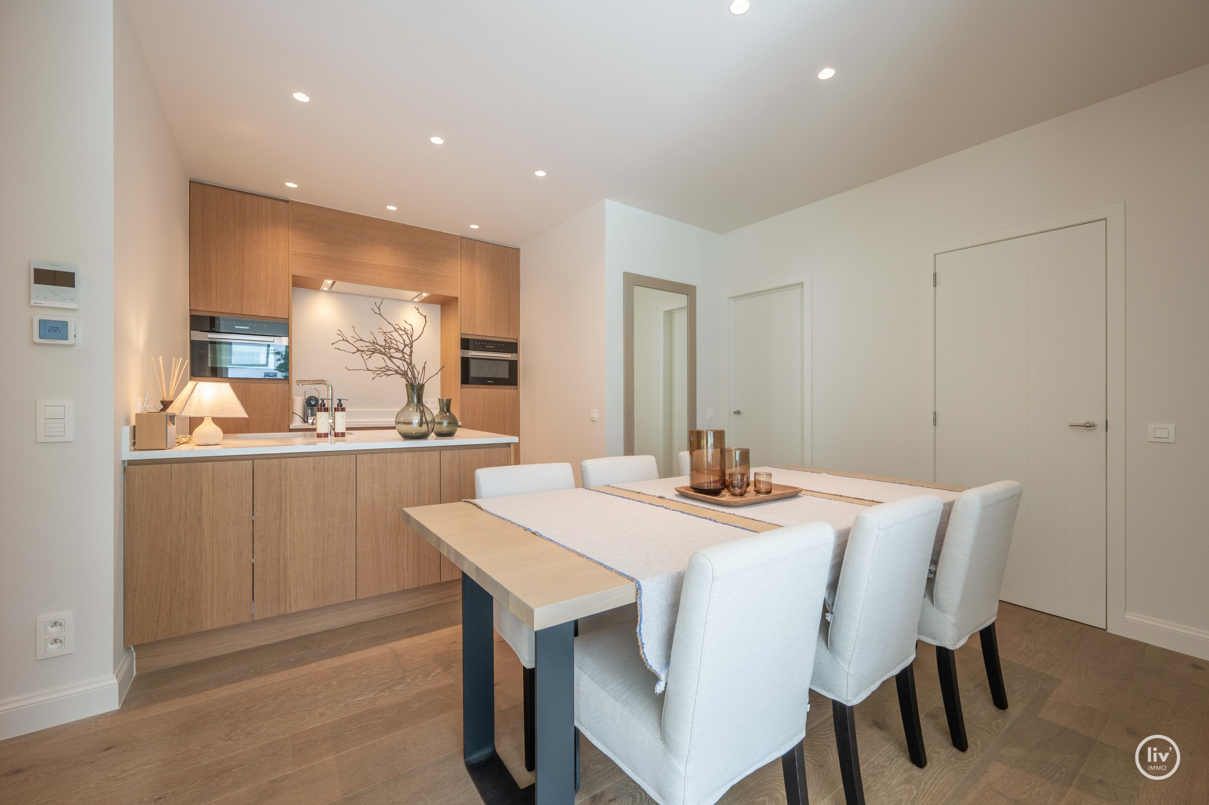 Gezellig gelijkvloersappartement met tof terras gelegen op de Leopoldlaan te Knokke. 