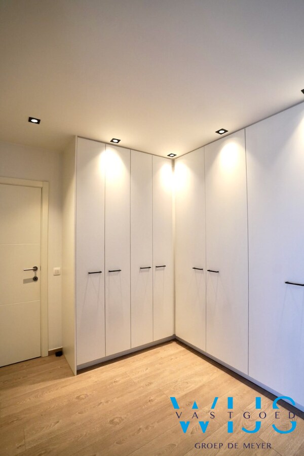 Gelijkvloers appartement te centrum Lovendegem ! 