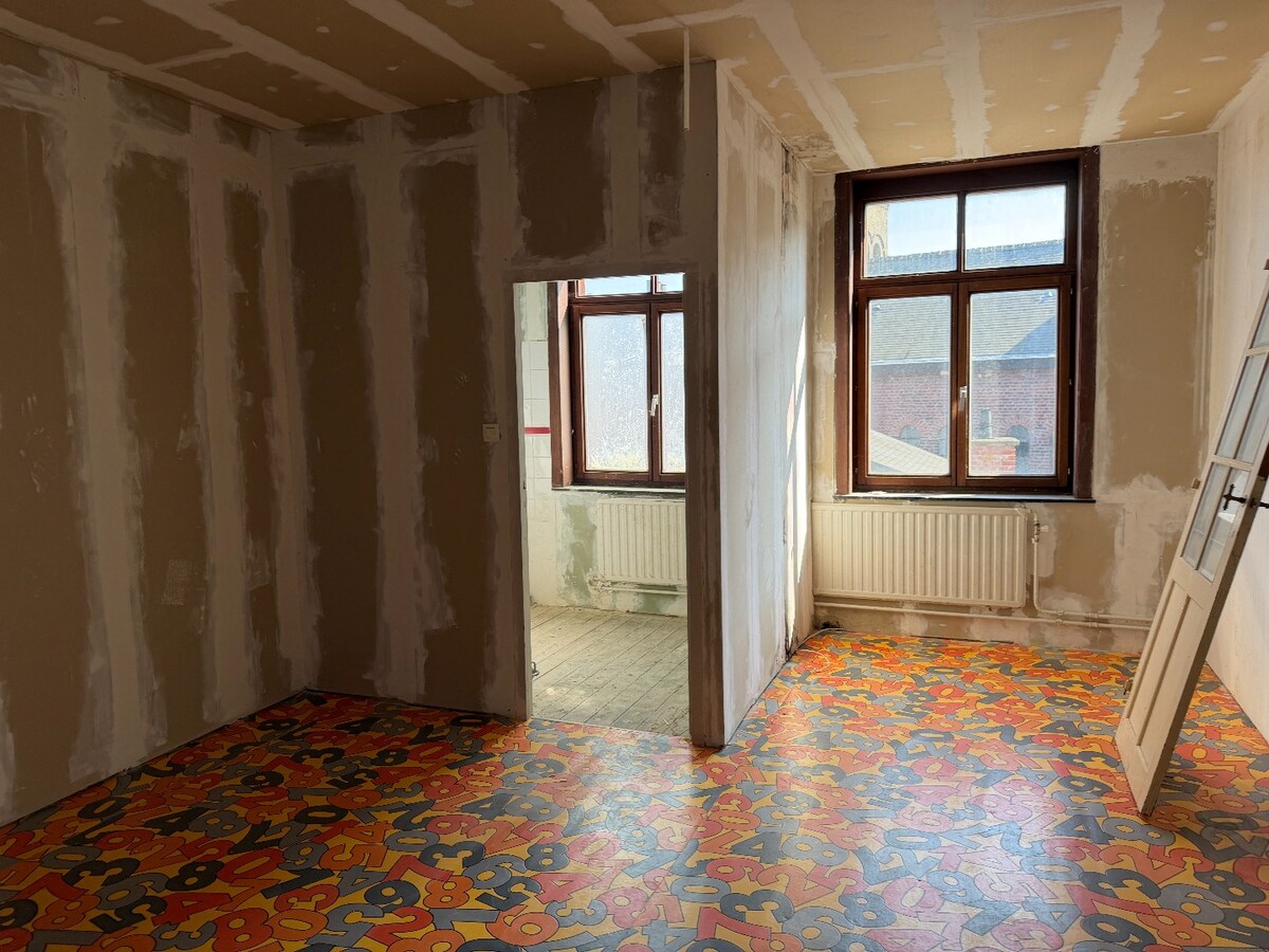 Uitstekend gelegen handelspand met bruikbare vloeroppervlakte van 257m² 