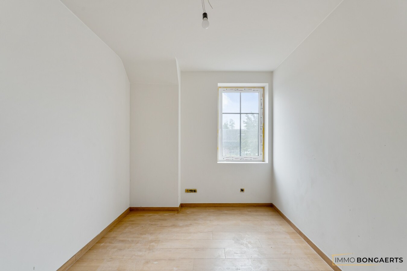 Nieuwbouwwoning met 4 slaapkamers 
