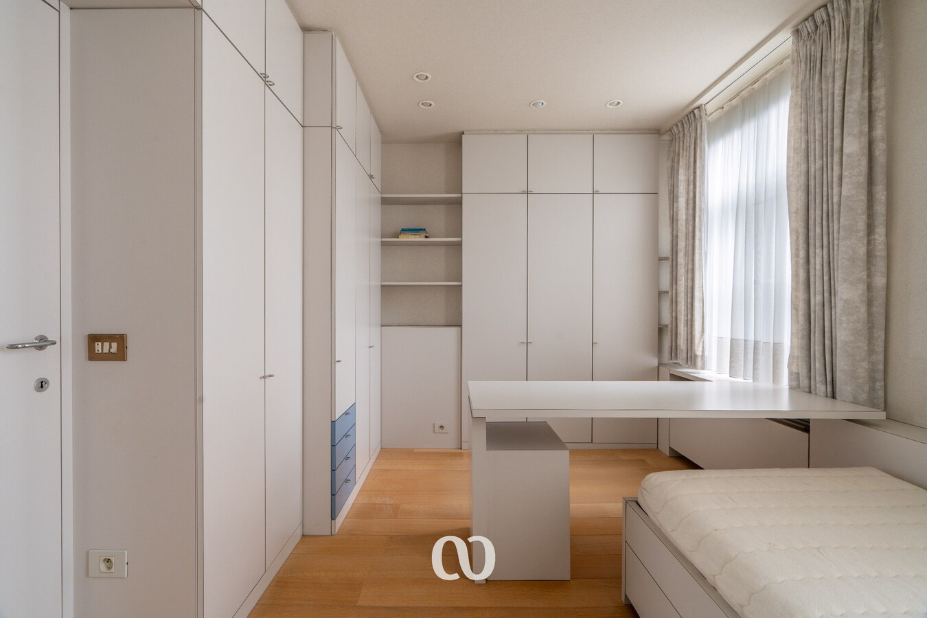 Exclusieve villa met unieke parksetting in Mater 