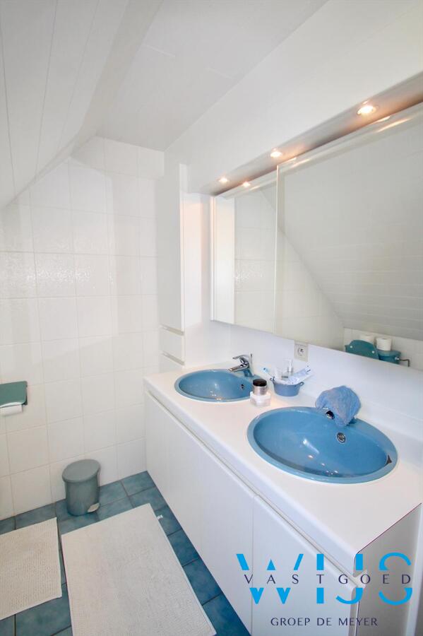 Volwaardig woonhuis met zongerichte tuin op absolute toplocatie in Ertvelde! 