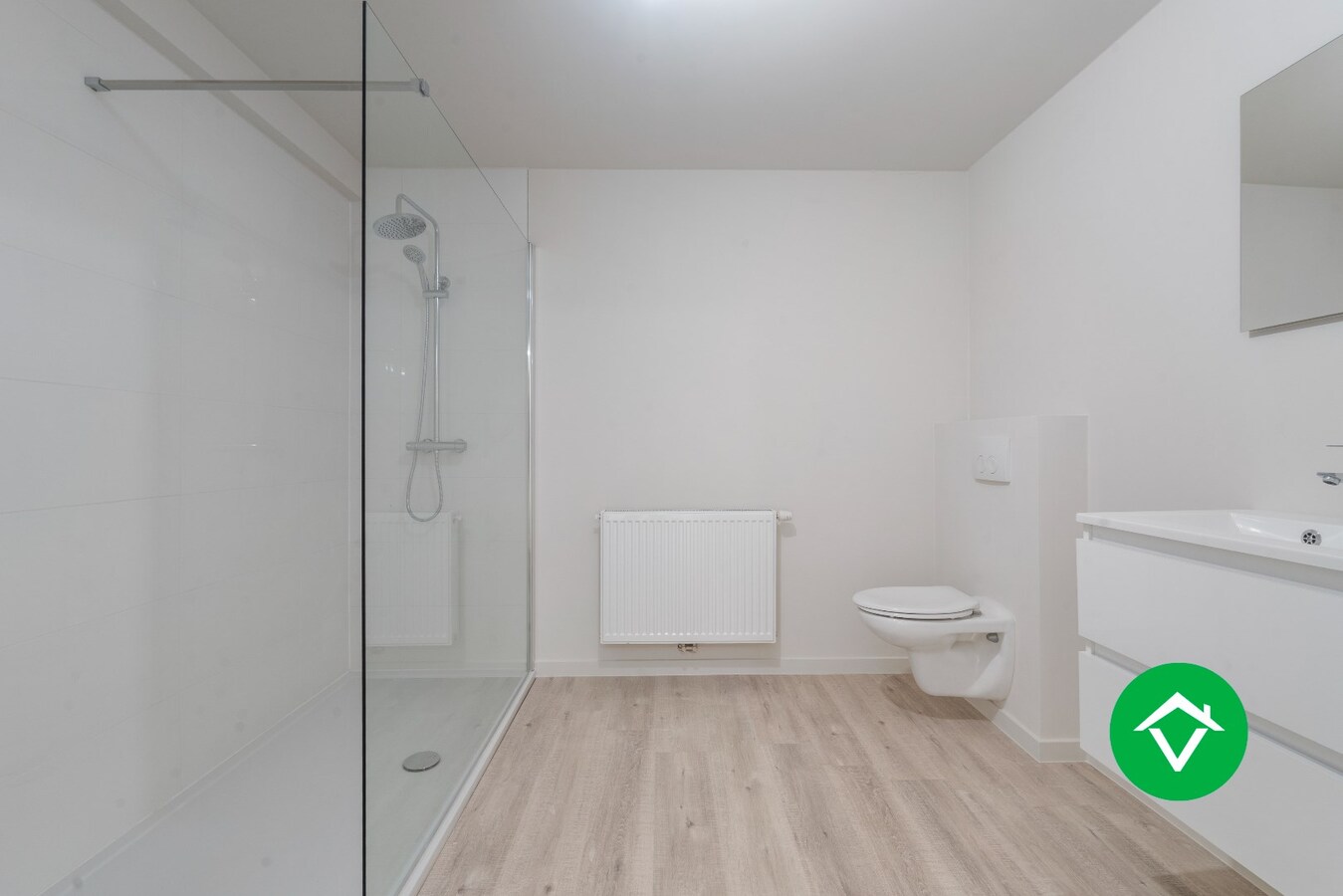 Volledig gerenoveerde gezinswoning met karakter in hartje Bredene-Dorp 