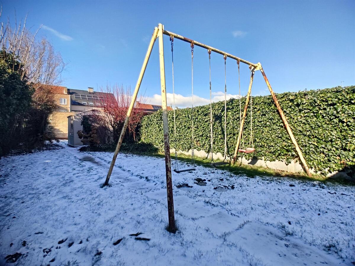 Rustig gelegen, degelijke gezinswoning met grote tuin - Zeebrugge 