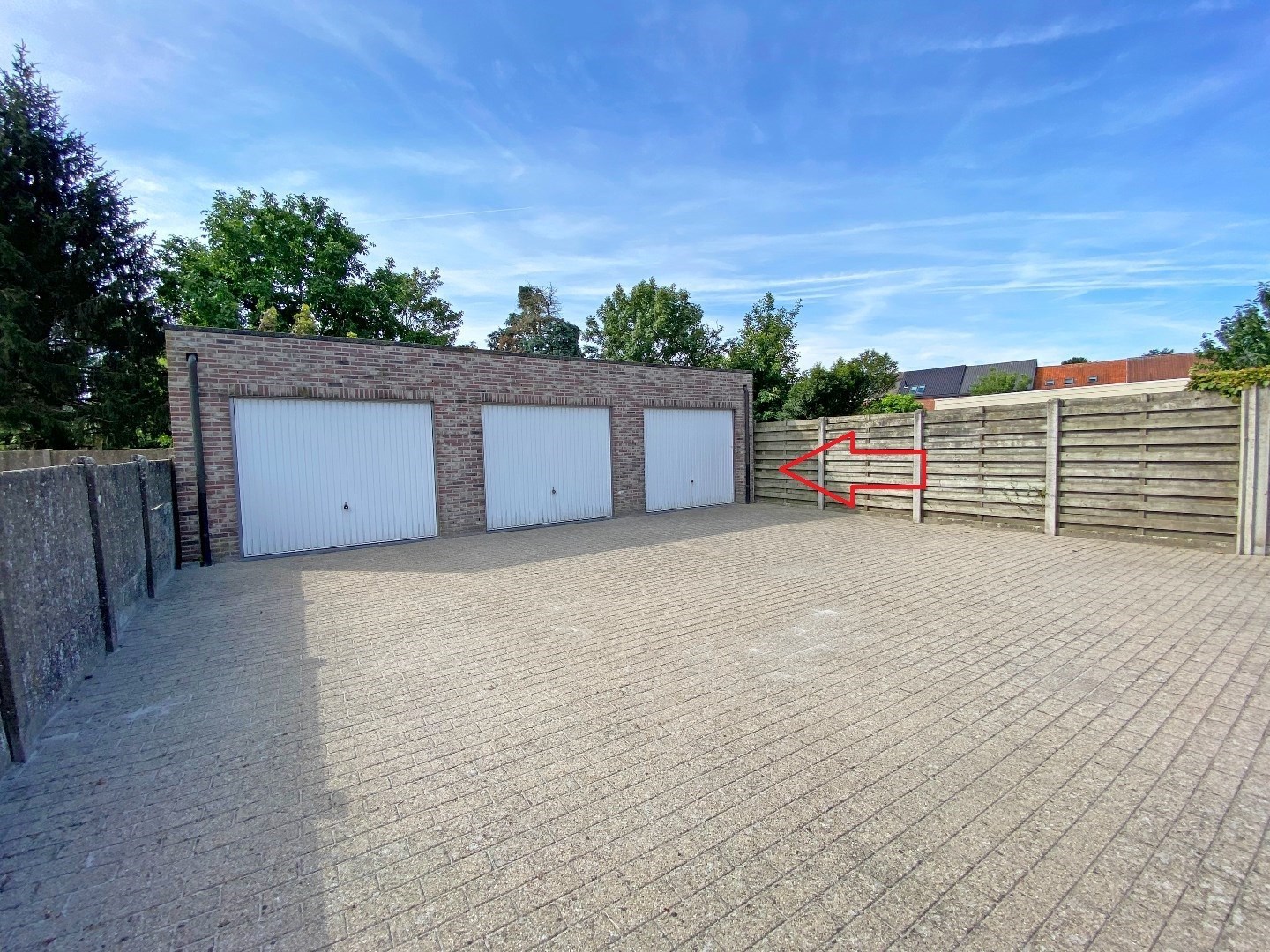 Afgesloten garage nabij het centrum van Geel 