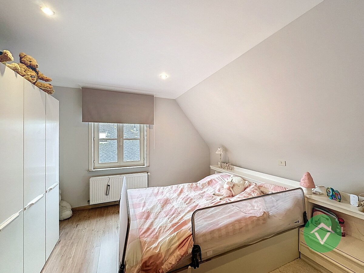 Exclusieve alleenstaande villa met zonnige tuin in een gegeerde woonomgeving te Koekelare 