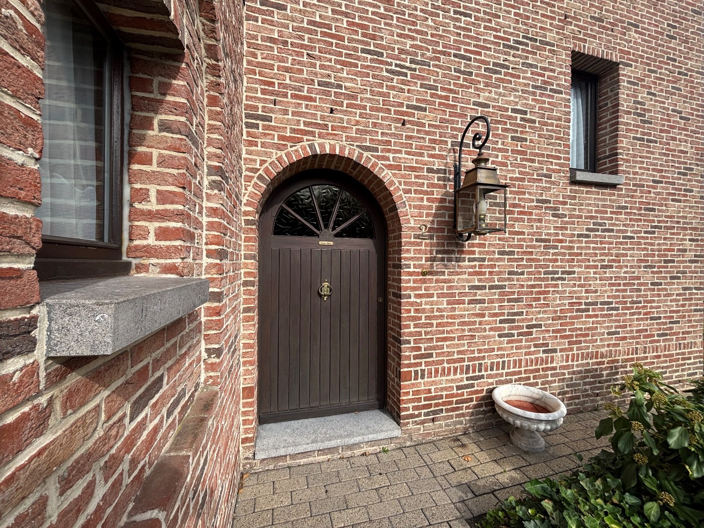 Gezinswoning met 3 slpk. en dubbele garage zonder renovatieverplichting in Mol-Gompel 