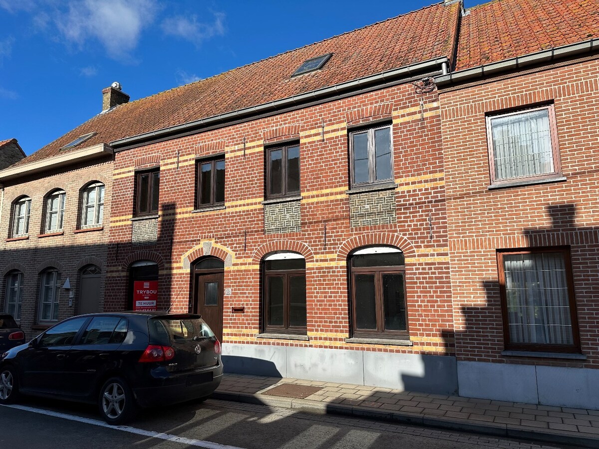 Verrassend ruime woning in het Centrum van vladslo 