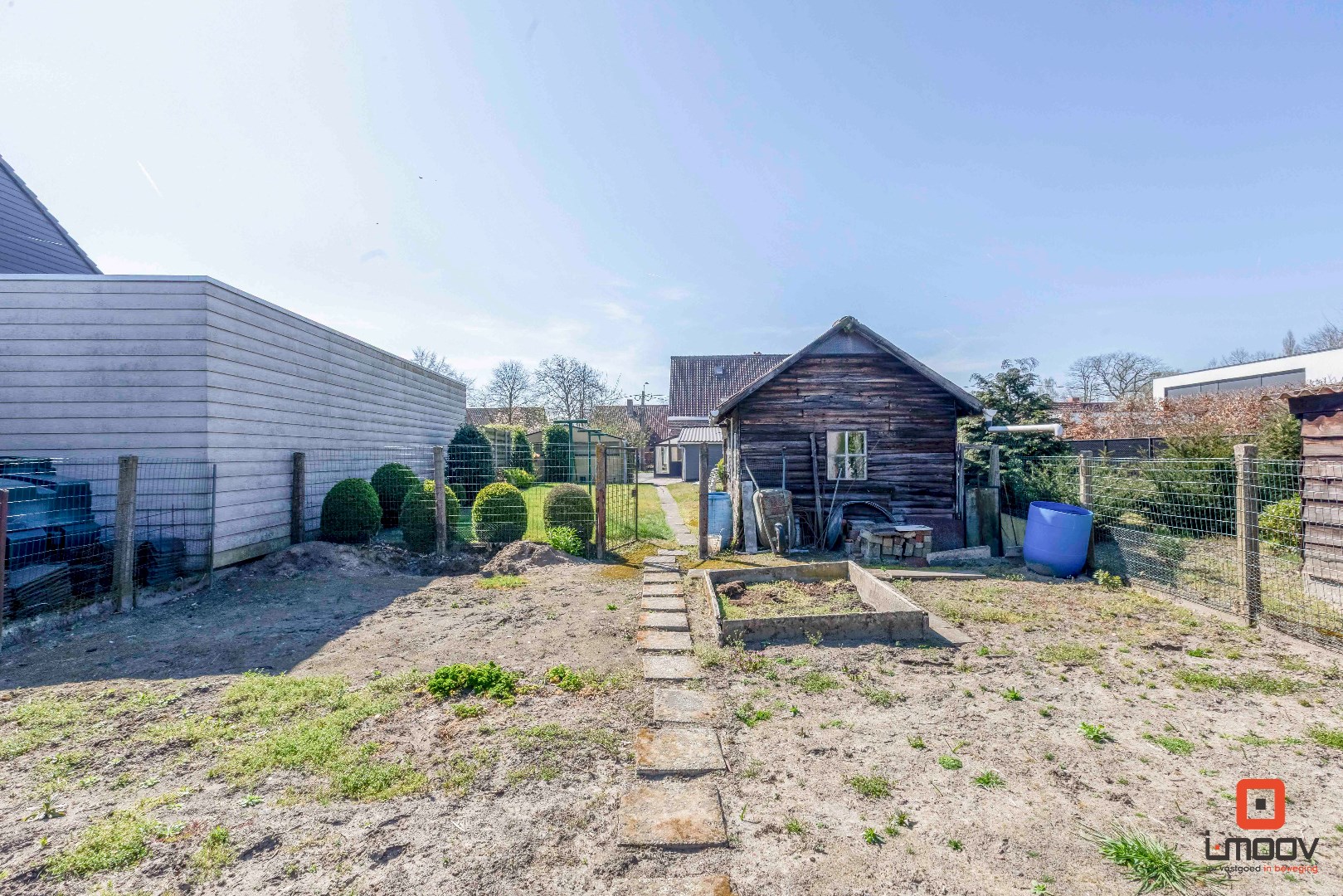 Te renoveren HOB met 3 slaapkamers op een bijzondere ligging in Deurle 