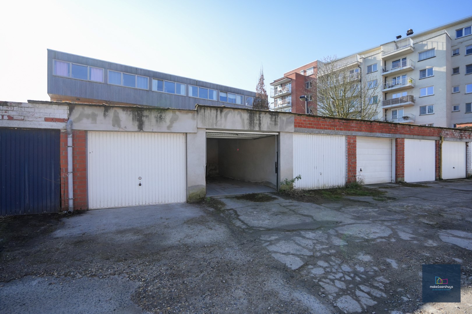 4 garageboxen nabij de Zuid en Sint - Annaplein 