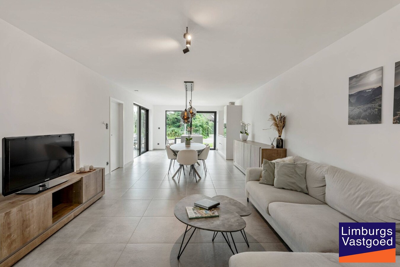 Nieuwbouwwoning, halfopen bebouwing, 3 slpk, 3a 4ca, te Beringen 