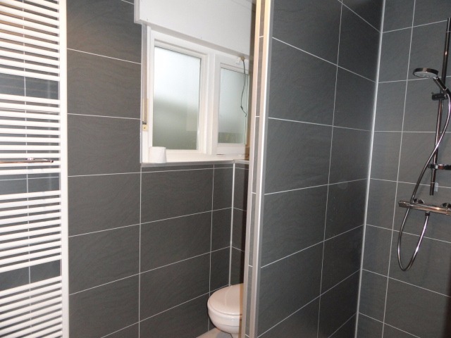 Sint-Andries: Ruime HOB met 2 slaapkamers 