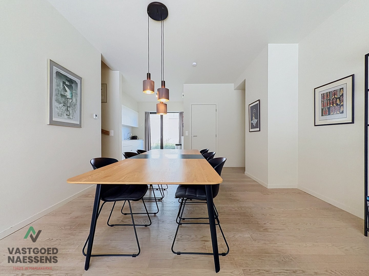 SCHITTEREND DUPLEX-APPARTEMENT – 3 SLPK – 2 BADKAMERS – ZONNIG TERRAS 