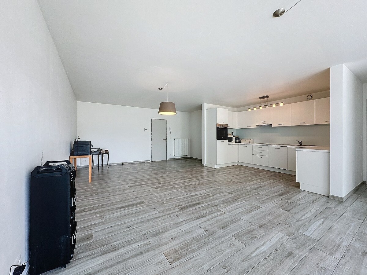 Recent (2017) gelijkvloers appartement met grote tuin te Ophasselt 