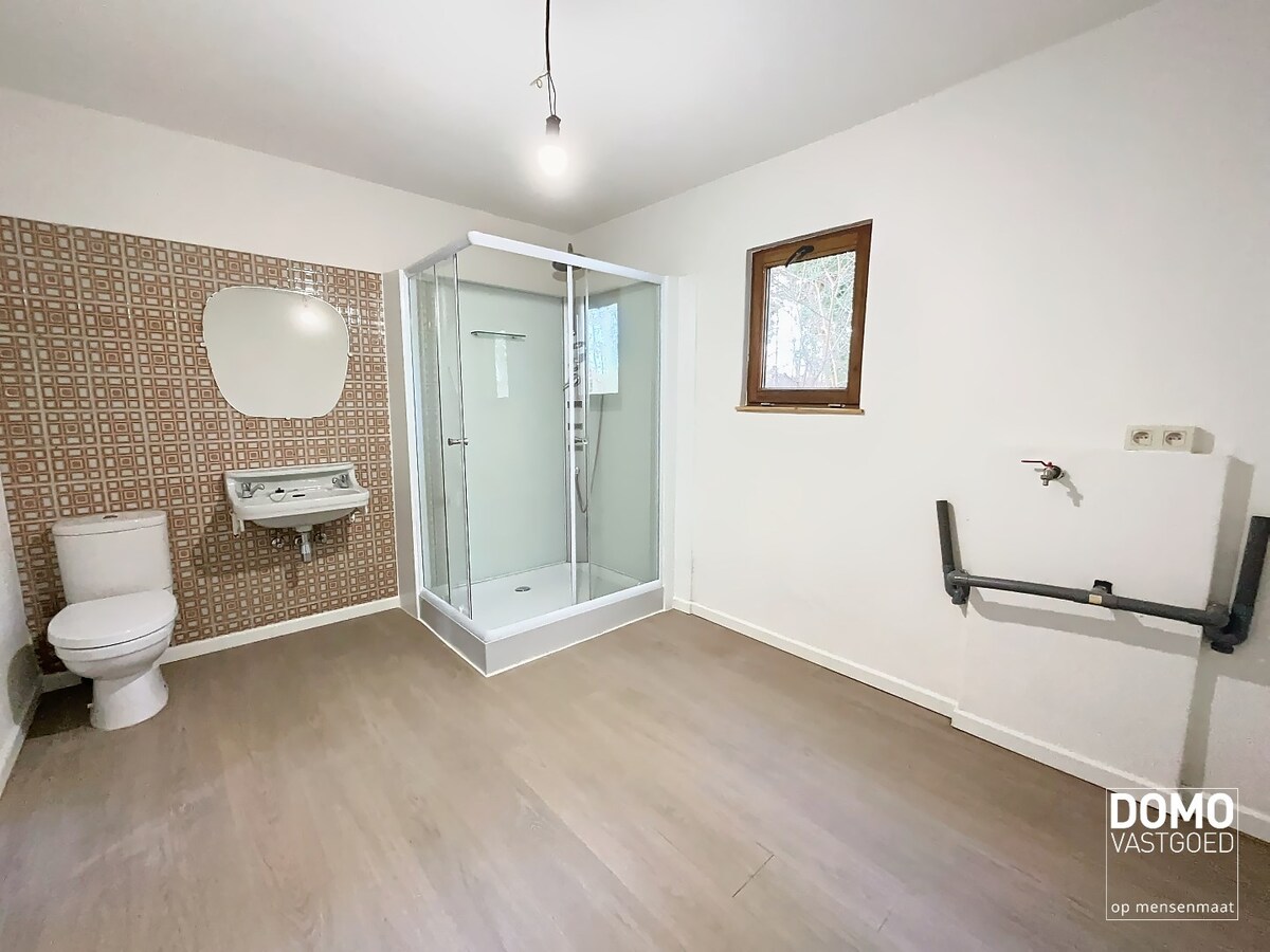 LANDELIJKE WONING MET 3 SLAAPKAMERS EN TUIN IN LUMMEN 