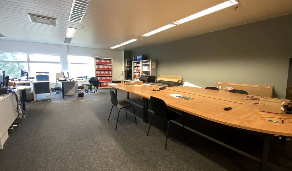 Magazijn en kantoor te huur op logistieke site te Bornem