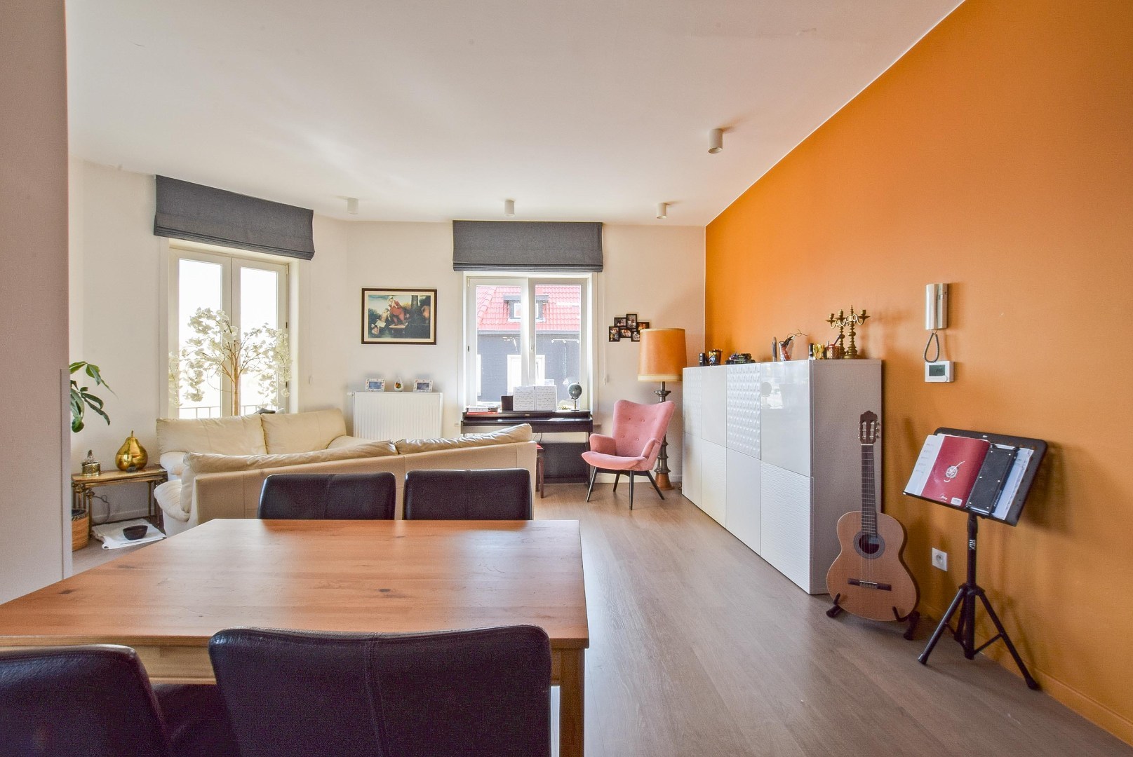 Tophorecazaak met woonst op de Kaai in Nieuwpoort – Huur of Huurkoop mogelijk 