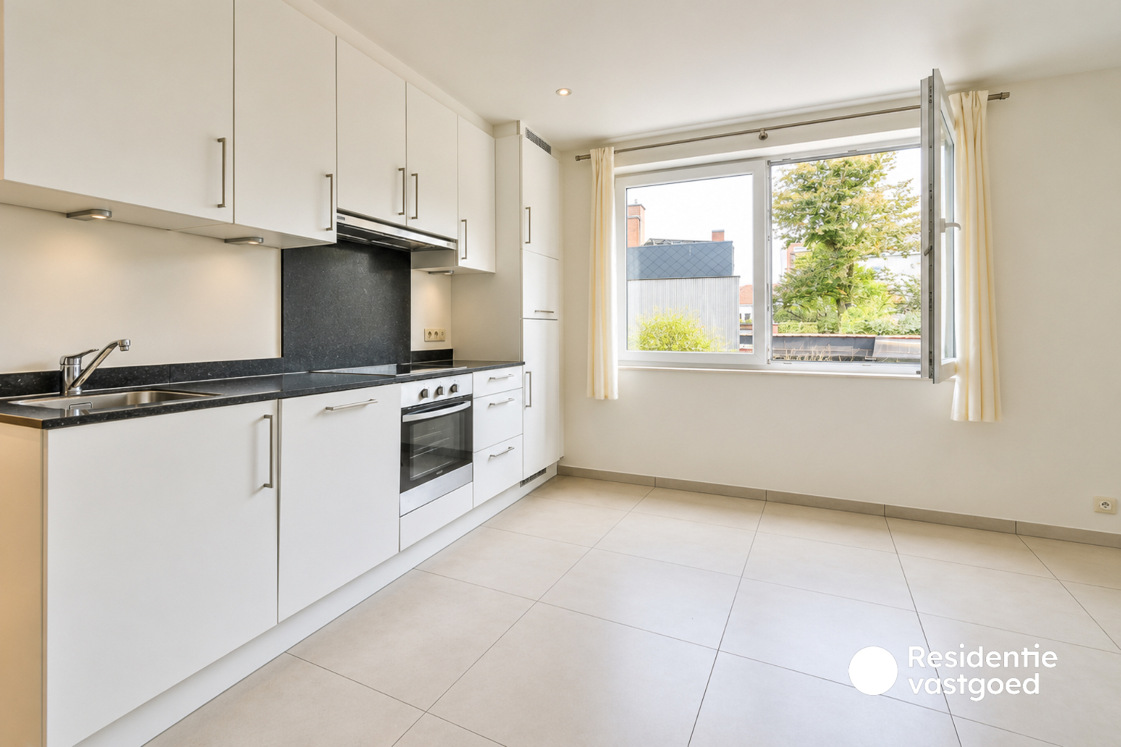 Recent appartement in het centrum van Roeselare! 