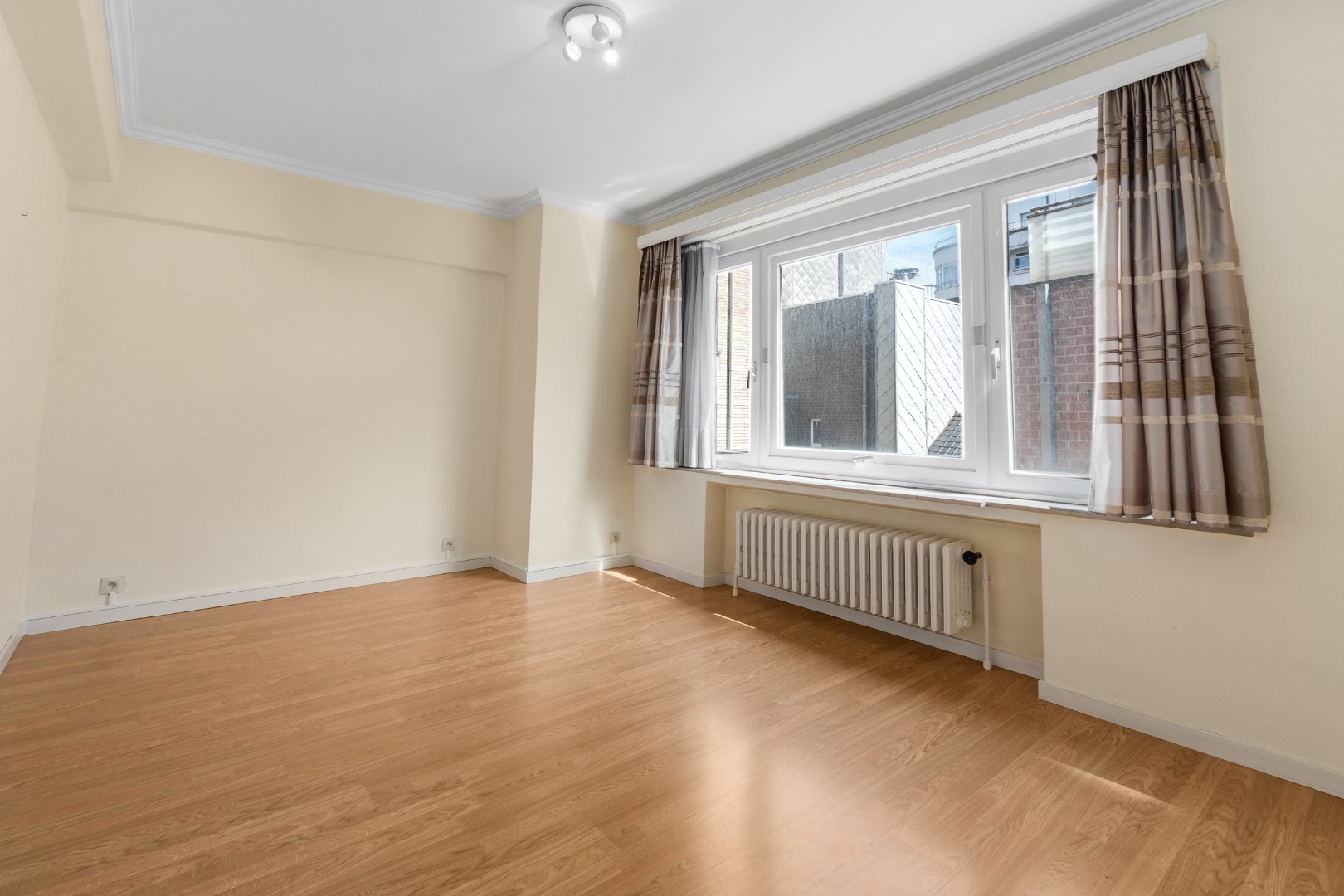 APPARTEMENT MET 1 SLAAPKAMER OP TOPLIGGING 