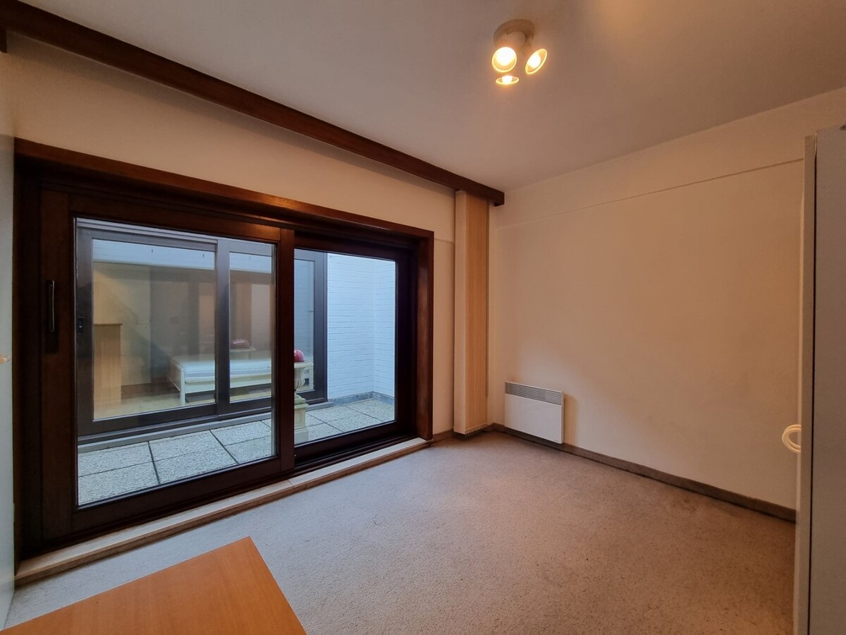 Uitzonderlijk groot (+- 170 m²!!) gelijkvloers appartement vlakbij het strand - Heist 