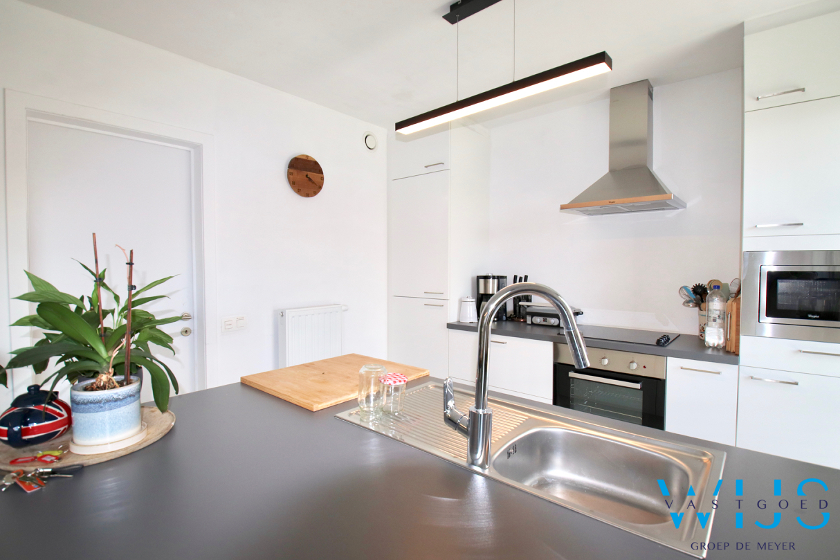 Instapklaar woonhuis met 3 slaapkamers &amp; tuin ! 