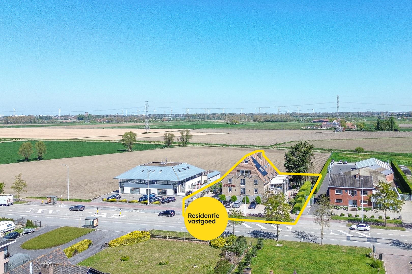 Unieke investeringskans: karaktervol hotel met 18 kamers &amp; woonmogelijkheden te koop! 